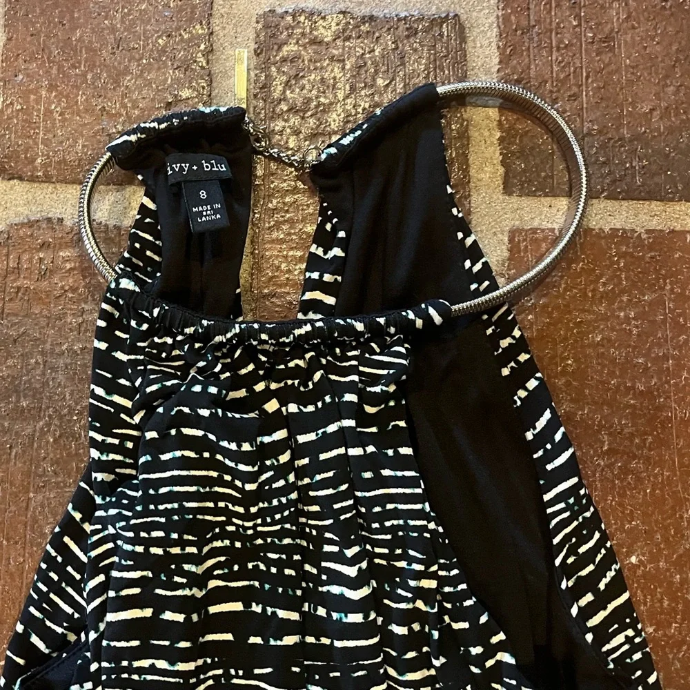 Black and White Patterned Jumpsuit Sz 8 Ivy + Blue with Silver Accents - Picture 8 of 16